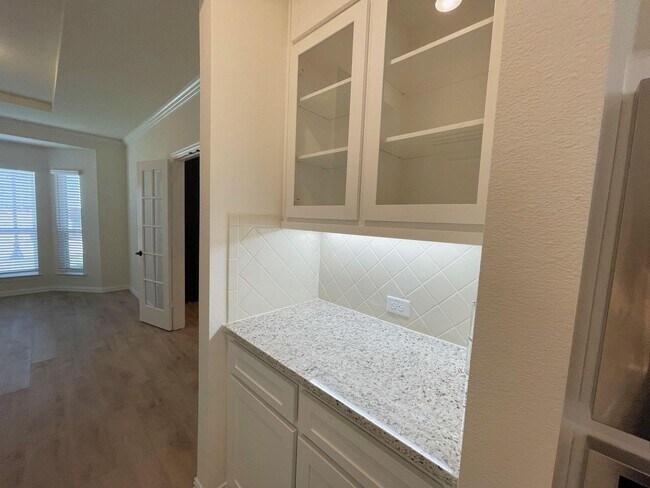 Building Photo - 6270 Shasta Creek Rd