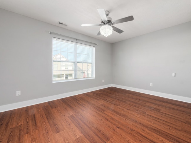 Building Photo - 101 Glenridge Dr