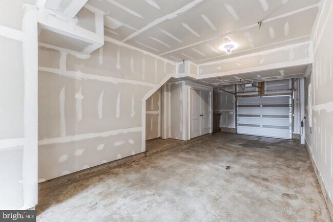 Building Photo - 8159 Tompkins St