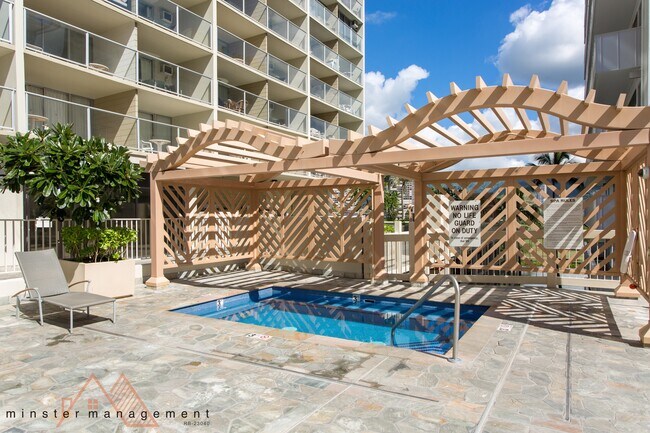 Building Photo - 445 Seaside Ave