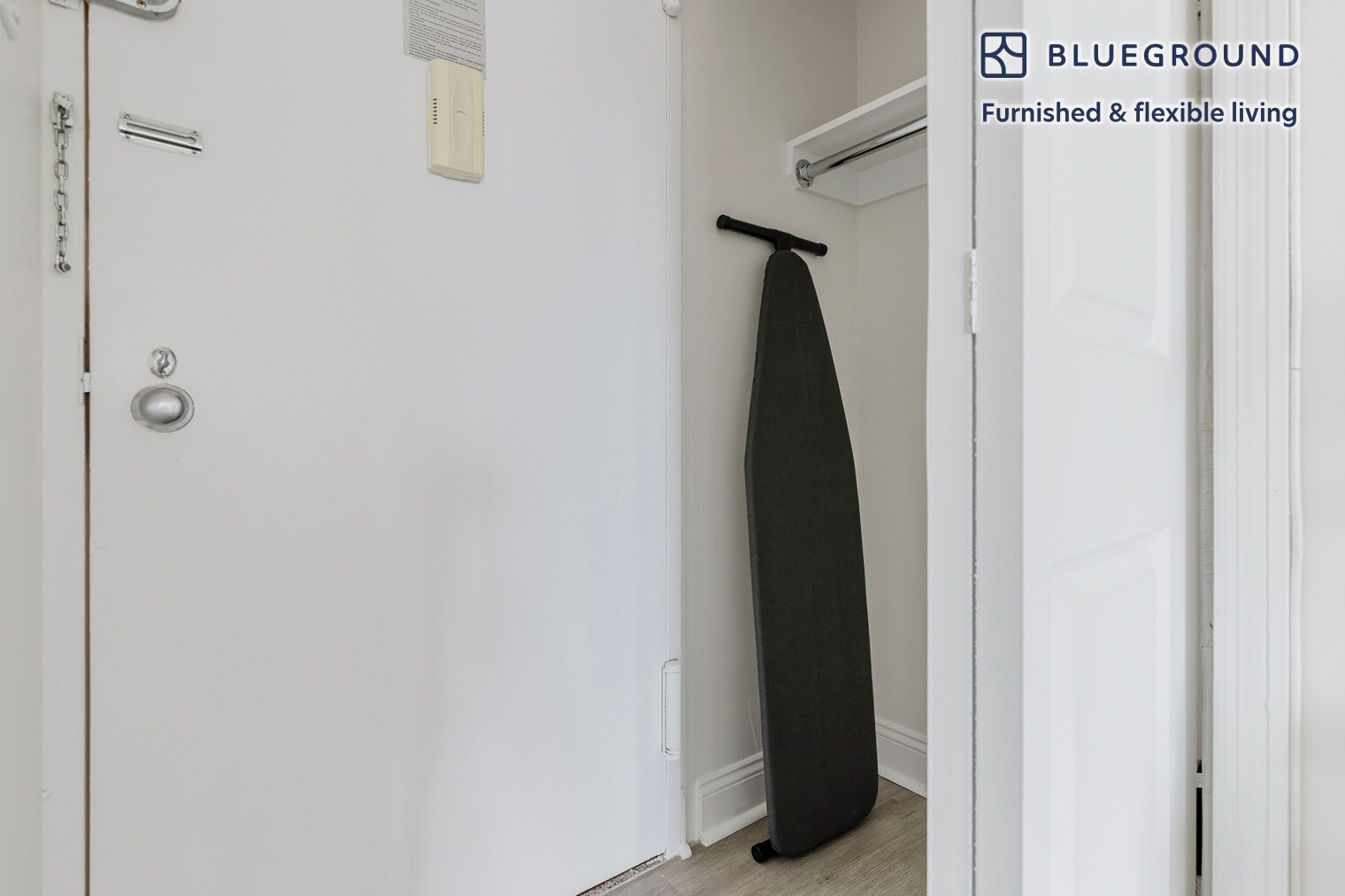 Building Photo - 30 Waterside Plaza