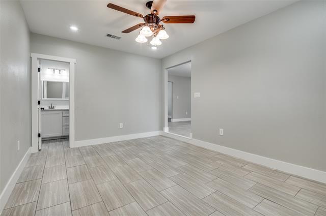 Building Photo - 1326 Johns Ave