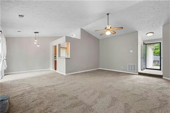 Building Photo - Charming 3BR House in Woodstock