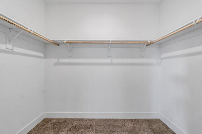 Building Photo - 7153 E Harvard Ave