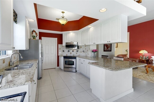 Building Photo - 5848 Ferrara Dr