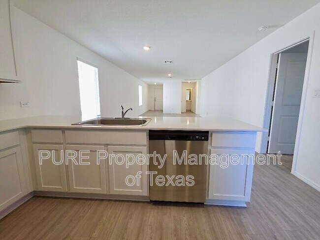 Building Photo - 256 Northern Pintail Dr