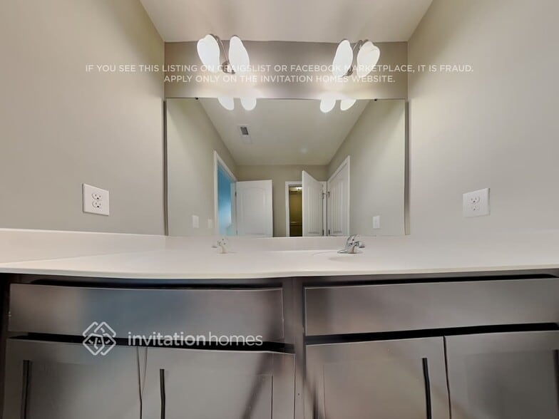 Building Photo - 41 Needham Ln