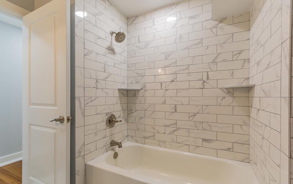 Building Photo - 4818 Smick St