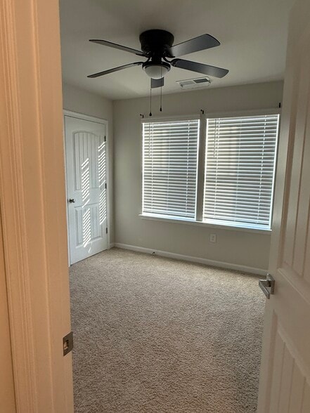 Building Photo - 77 Citrus Dr