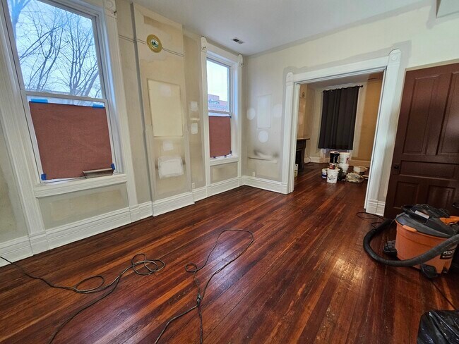 Building Photo - 2000 S Ashland Ave