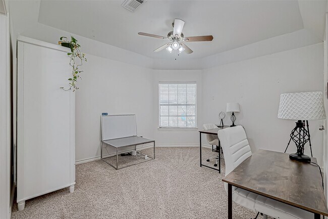 Building Photo - 8006 Devlin Dr