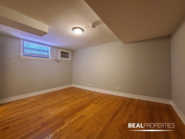 Building Photo - 2906 N Mildred Ave