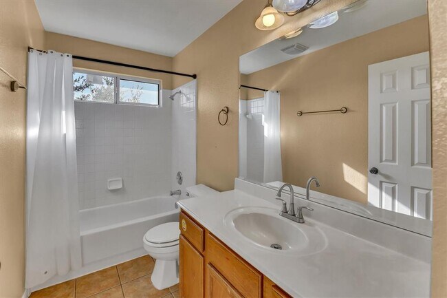 Building Photo - 2132 Faldo Ln