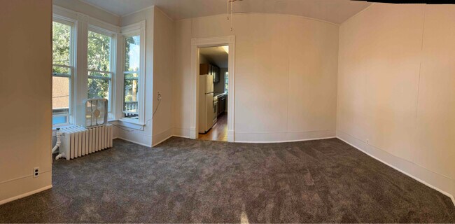 Building Photo - 524 Park Ave