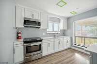 Building Photo - 310 Lake Shore N