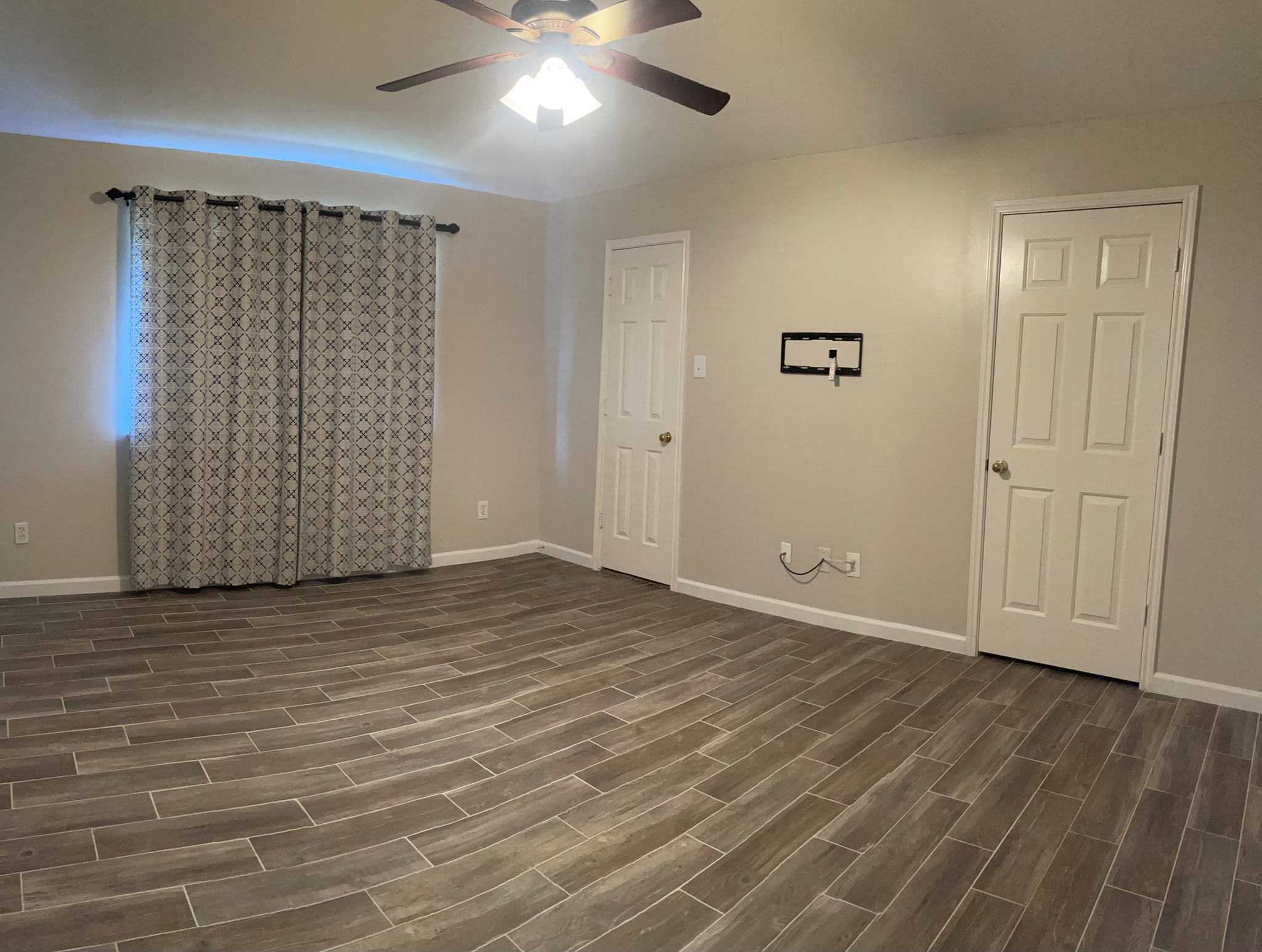 Master Bedroom - 21619 Long Castle Dr