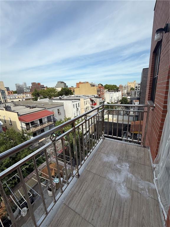 Building Photo - 837 55th St