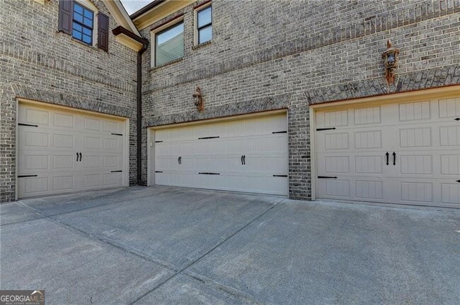 Building Photo - 11037 Estates Cir