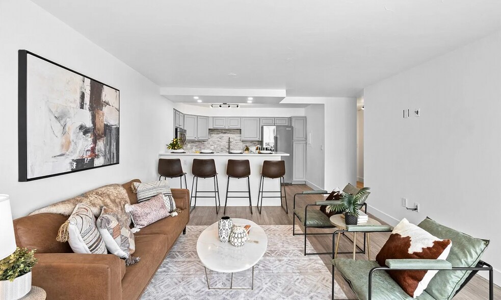 Building Photo - 1625 Larimer St