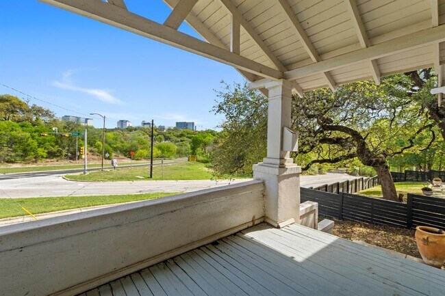 Building Photo - 1117 Enfield Rd