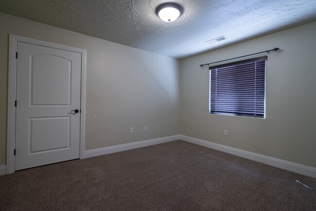 Building Photo - 2031 East Colorado Drive
