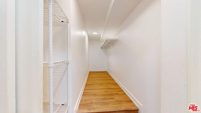 Building Photo - 3424 Oak Glen Dr