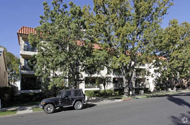 Primary Photo - The Andorra Apartments