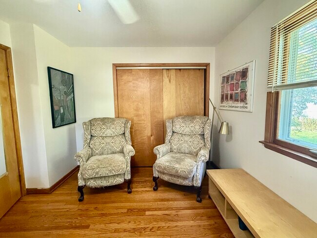 Building Photo - 337 N Elmwood Ave