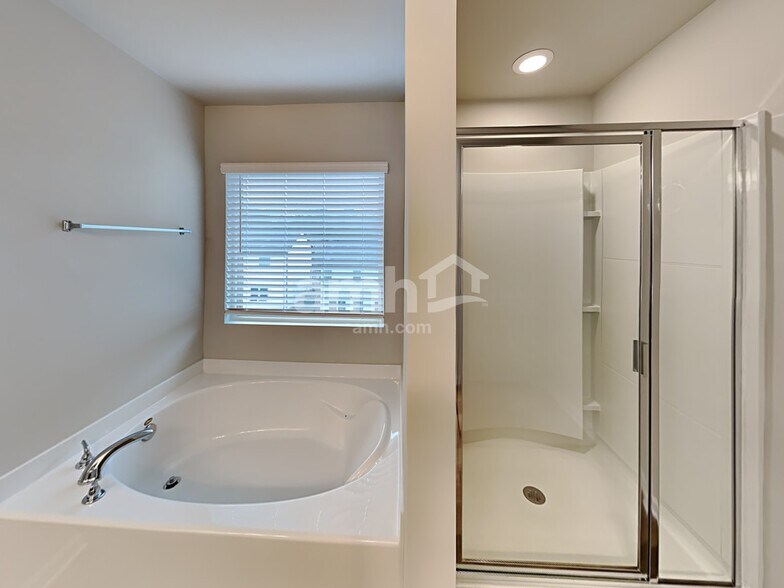 Building Photo - 373 Winston Cir