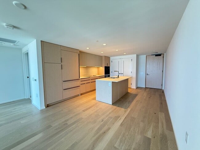 Building Photo - Park at Ward Village 2 bedroom 1 bath 2 parking stalls available now!