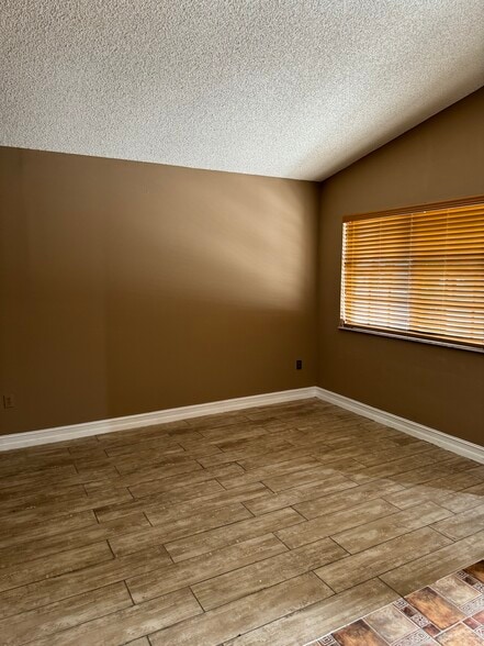 Building Photo - 6936 W 25th Ave