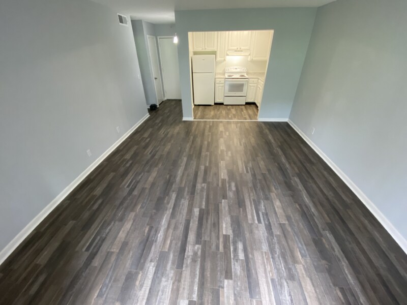 Building Photo - 1005 Hickory Hill Ln