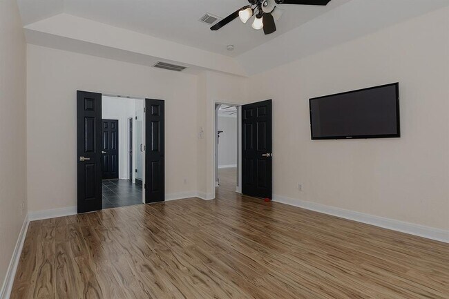 Building Photo - 43 Danville Crossing Ct