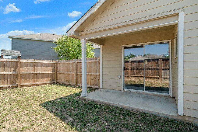 Building Photo - 9703 Woodland Pines