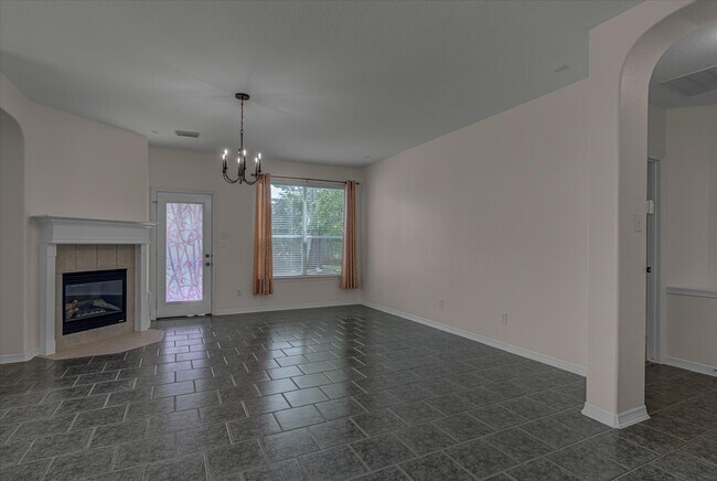 Building Photo - 21322 Willow Glade Dr