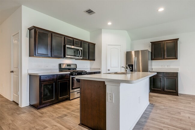 Building Photo - 20818 Marigold Meadows St