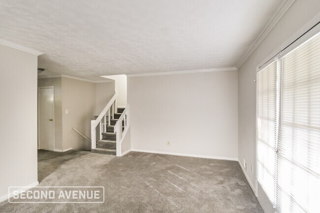 Building Photo - 2481 Rockbridge Rd NW