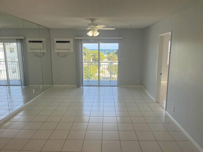 Building Photo - 720 Orton Ave