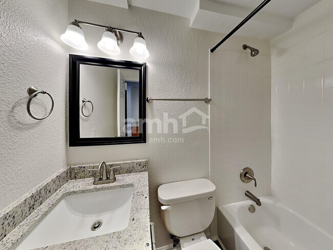 Building Photo - 4815 Talons Mark Dr