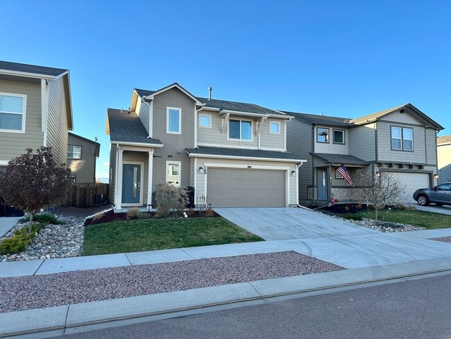 Primary Photo - FANTASTIC 3BD/2.5BA w/ A/C in Patriot Park
