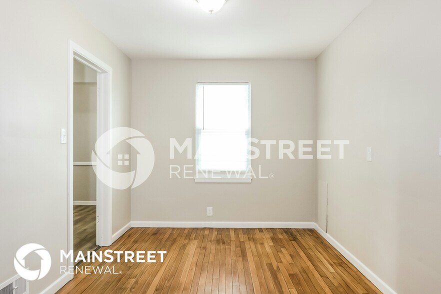 Building Photo - 2804 N Moreland Ave