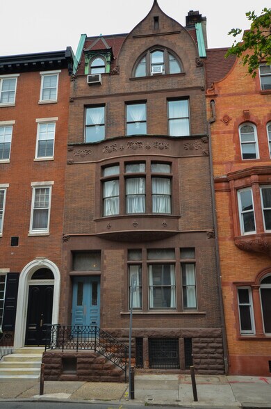 Building Photo - 1925 Spruce St