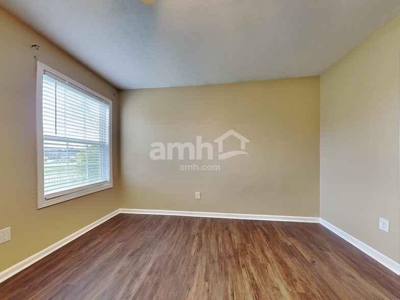 Building Photo - 209 Jay Rd