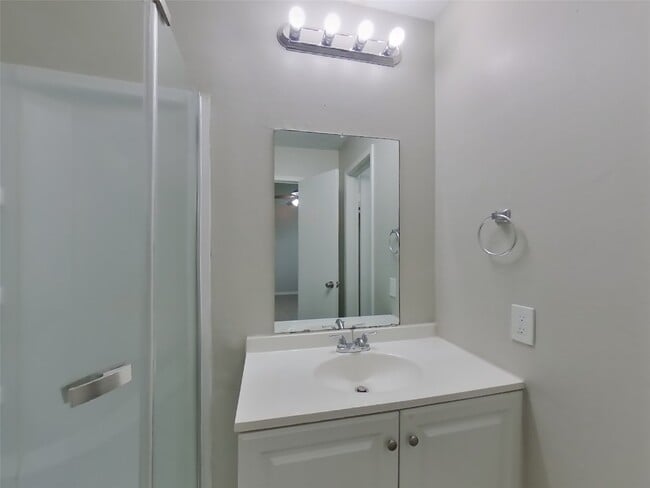 Building Photo - 16307 Bird Dog Ct