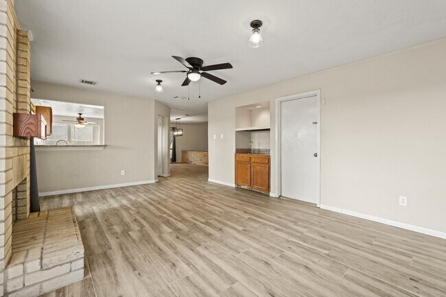 Building Photo - 1714 Blindlake Dr