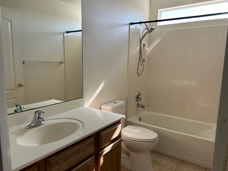 Building Photo - 3723 Oasis Springs Rd NE