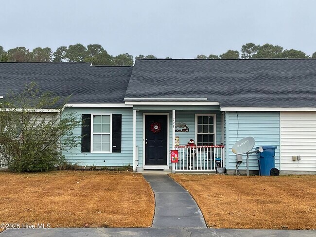 Primary Photo - 723 Pinewood Dr