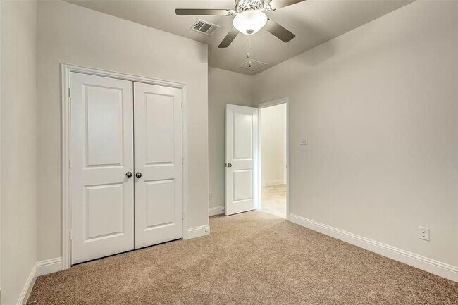 Building Photo - 6221 Hightower St