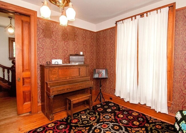 Building Photo - Gorgeous 19th Century Victorian showpiece