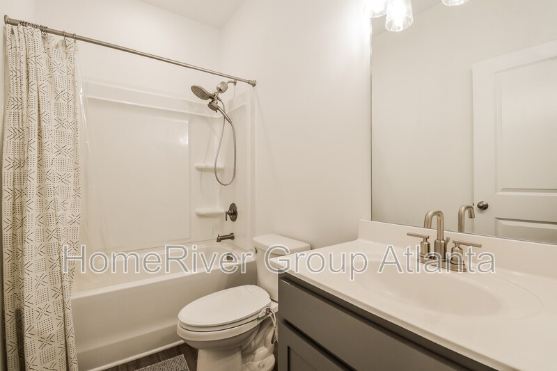 Building Photo - 1505 Albert Ln NW